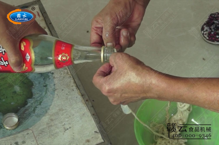 �׾�ϴ�c��