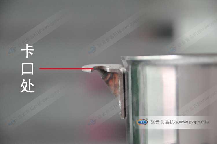 ����C�����D