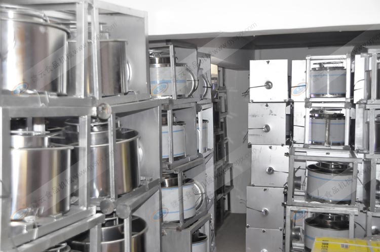 �M��ʳƷ�C(j��)е�S�}��һ��