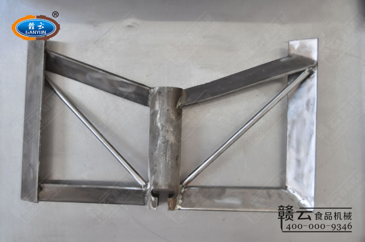 ��������C��{��