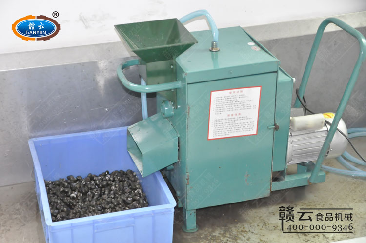 ԇ�C(j��)�õ�ȫ�Ԅ�(d��ng)���ݼ�β�C(j��)