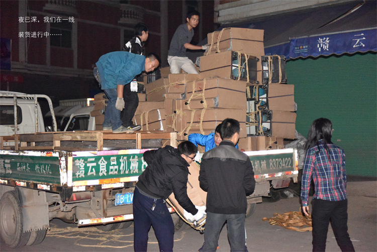 �oͬ��һ��(g��)΢Ц