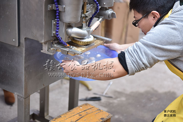 ��������������ĳ��Ͱ����~��