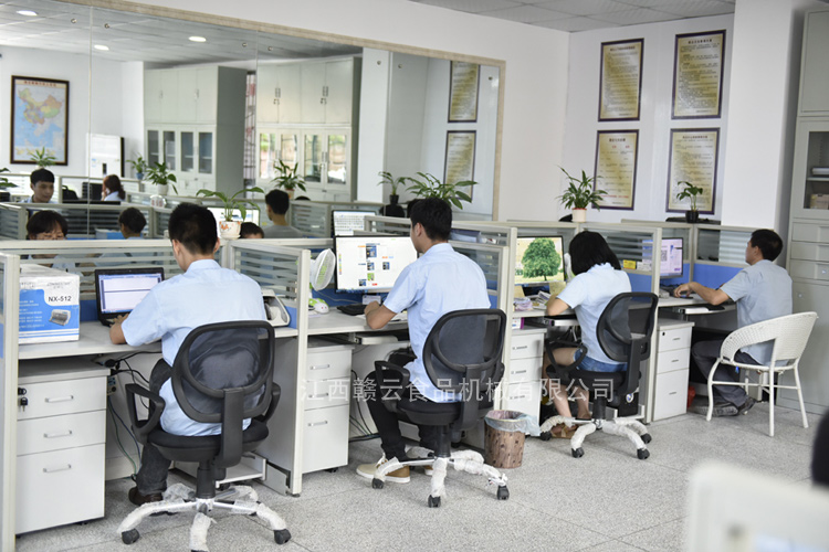 �C���k���^